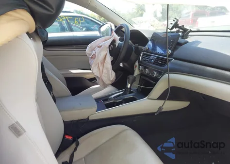 2018 Honda Accord Lx z USA, uszkodzony, nr VIN 1HGCV1F15JA183199